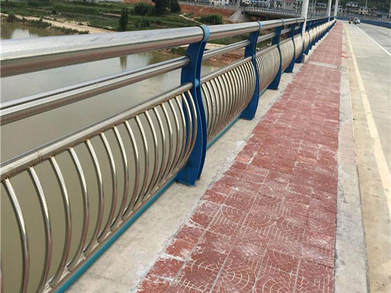 铝合金桥梁护栏主动停限产现象较多